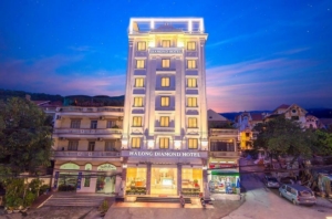 Khách sạn Diamond Hạ Long