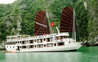 Du thuyền Oriental Sails
